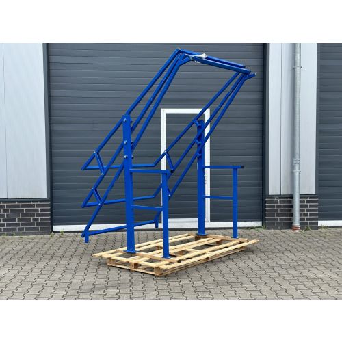 Palettenübergabestation Palettenschleuse Schleusengeländer, gebraucht | Gesamtbreite: 1.500 mm | Gesamthöhe: 2.200 mm